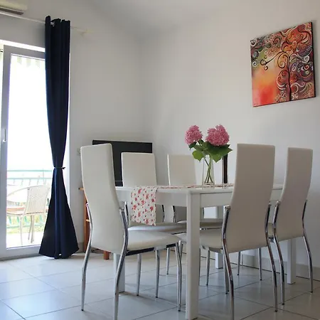 Meri Apartment *