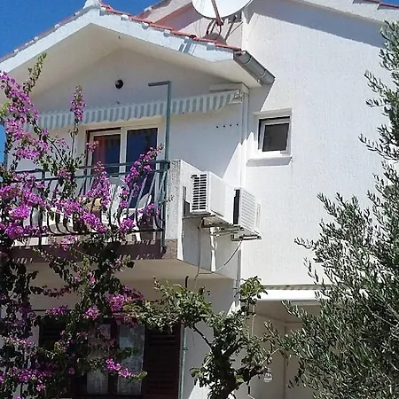 Meri Apartment