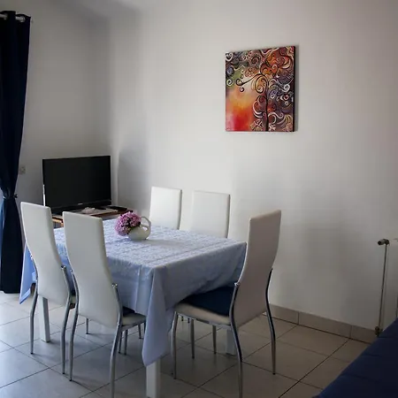 Meri Apartment Lägenhet Vodice